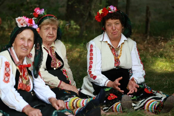 Koprivshtica Bulgária 2010 Augusztus Koprivshticai Nemzeti Folklórvásár Hagyományos Népviseletében Élő — Stock Fotó