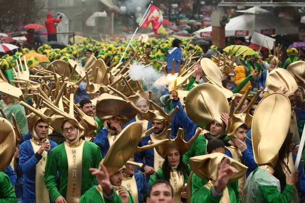 Xanthi Grèce Mars 2014 Amis Non Identifiés Vêtus Costumes Colorés — Photo