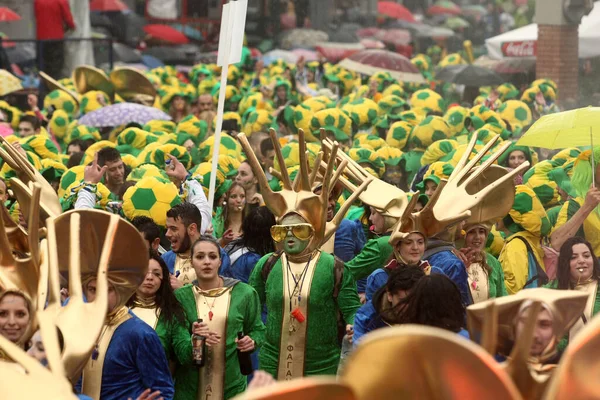 Xanthi Grèce Mars 2014 Amis Non Identifiés Vêtus Costumes Colorés — Photo