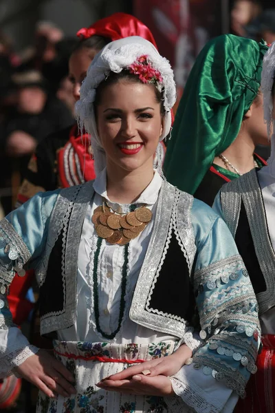 Pernik Bulgaria Enero 2016 Festival Máscaras Surva Pernik Bulgaria Gente — Foto de Stock