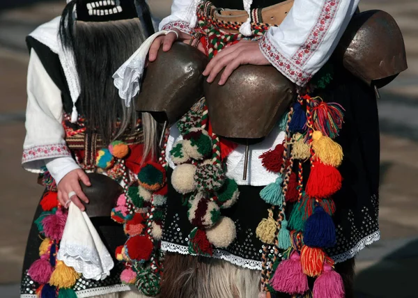 Pernik Bułgaria Stycznia 2016 Festiwal Maskowy Surva Perniku Bułgaria Ludzie — Zdjęcie stockowe