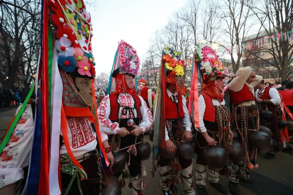 Pernik Bulharsko Ledna 2019 Lidé Maskou Zvanou Kukeri Tančí Vystupují — Stock fotografie