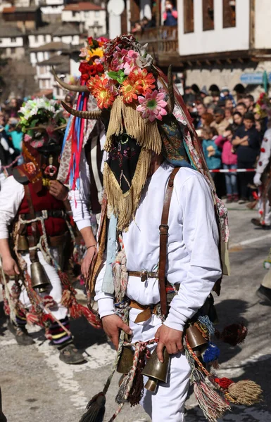 Shiroka Laka Bulgária Março 2017 Pessoas Traje Tradicional Kukeri São — Fotografia de Stock