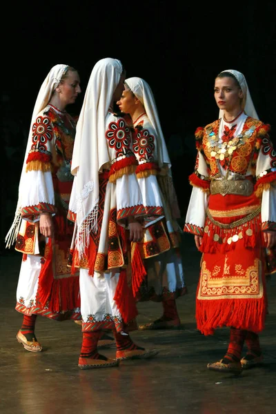 Sofia Bulgária Maio 2018 Pessoas Trajes Folclóricos Tradicionais Realizam Dança — Fotografia de Stock