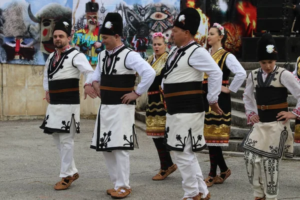 Zemen Bulharsko Března 2019 Lidé Oblečení Tradičními Bulharskými Autentickými Folklórními — Stock fotografie