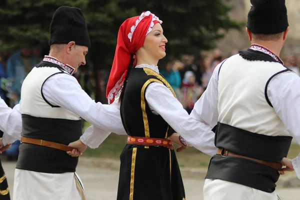 Zemen Bulgaria Marzo 2019 Persone Vestite Con Abiti Folcloristici Tradizionali — Foto Stock