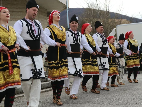 Zemen Bulgarie Mars 2019 Des Gens Vêtus Vêtements Folkloriques Bulgares — Photo