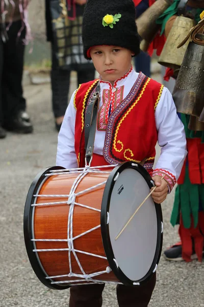 Zemen Βουλγαρία Μαρτίου 2019 Άνθρωποι Ντυμένοι Παραδοσιακά Βουλγαρικά Αυθεντικά Λαϊκά — Φωτογραφία Αρχείου