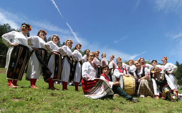 Vratsa Bulgarie Juin 2018 Des Gens Costumes Folkloriques Authentiques Traditionnels — Photo