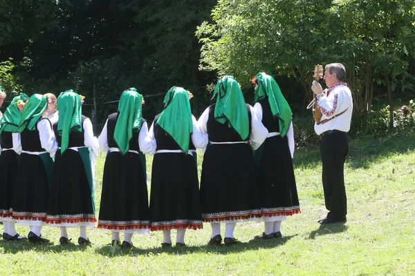 Vratsa Bulgaria June 2018 People Traditional Authentic Folk Costumes Recreating — Zdjęcie stockowe