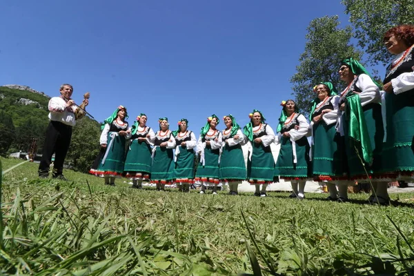 Vratsa Bulgaria June 2018 People Traditional Authentic Folk Costumes Recreating — Stock Fotó