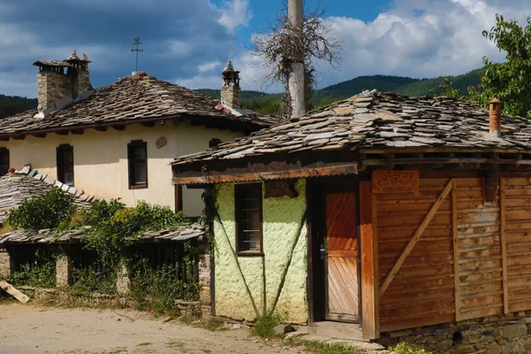 Casas Antiguas Reserva Cultural Histórica Del Pueblo Dolen Bulgaria Dolen —  Fotos de Stock