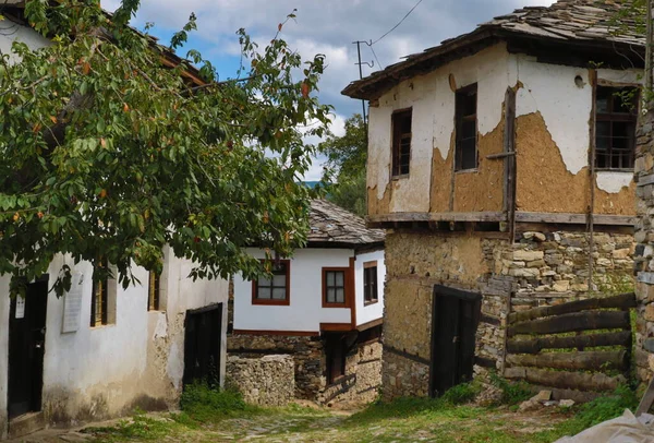 Oude Huizen Het Historische Cultuurreservaat Van Het Dorp Dolen Bulgarije — Stockfoto