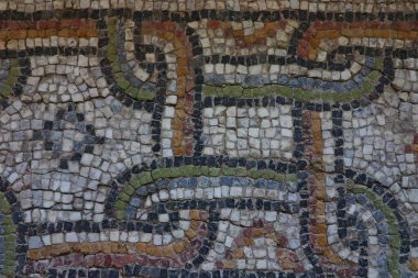 Mozaik zemin. Bulgaristan 'ın Filipinler kentindeki The Bishop' s Basilica of Philippopolis arkeoloji sahasında bulunan Roma mozaiği. Avrupa 'nın en eski şehrinde Roma mozaiği