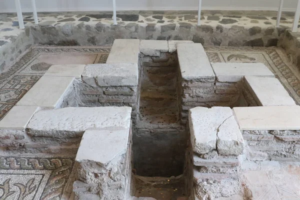 Das Taufbecken Mosaikboden Römisches Mosaik Archäologischer Stätte Der Bischofsbasilika Von — Stockfoto