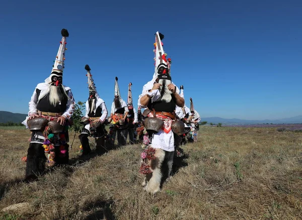 Karlovo Bulgarien Juni 2020 Menschen Traditionellen Trachten Nehmen Uralten Ritual — Stockfoto