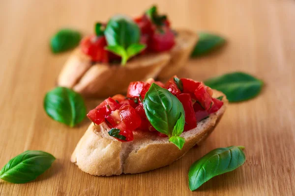 Bruschetta Tomatoes Basil — Stock Photo, Image