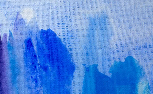 Kağıt dokusu üzerinde farklı katmanları olan soyut mavi suluboya arkaplan