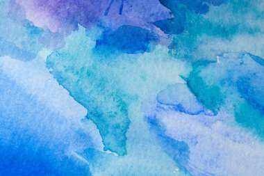 Kağıt dokusunda mavi suluboya, arkaplan tasarımı, elle boyanmış element