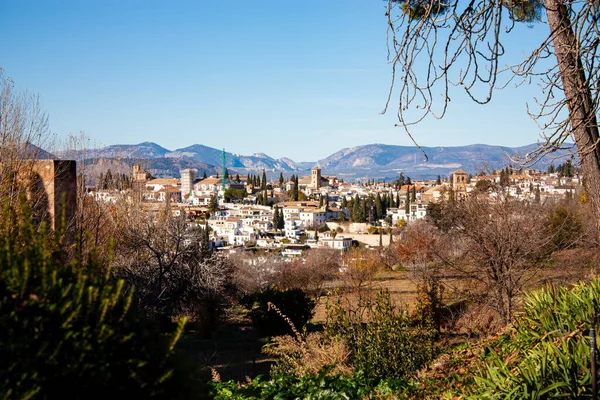 Alhambra 'dan Granada manzarası