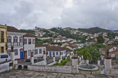 Ouro Preto, Eski şehir sokak manzarası, Brezilya, Güney Amerika