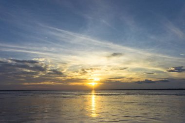 Amazon Havzası, Günbatımı nehir manzarası, Brezilya