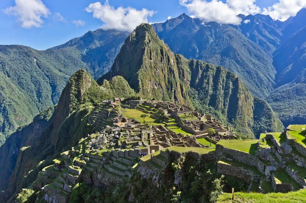 Machu Picchu Día Soleado Perú América Del Sur — Foto de Stock