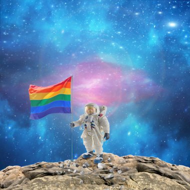 Uzaydaki başka bir gezegende LGBT bayrağı taşıyan oyuncak ayı.