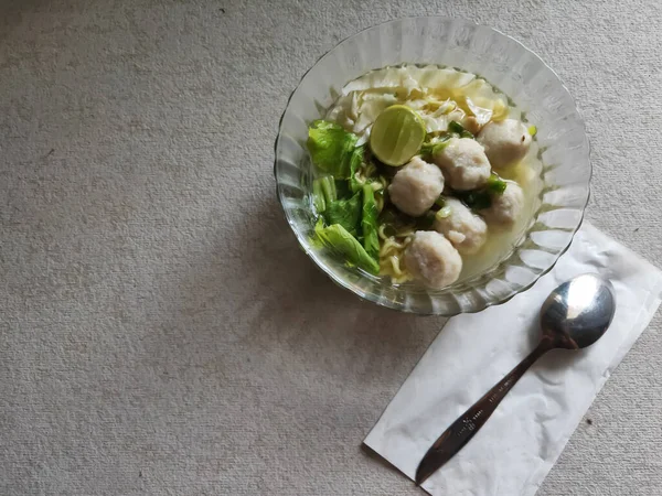 Bakso Uma Tigela Bakso Almôndega Com Macarrão Comida Tradicional Indonésia — Fotografia de Stock