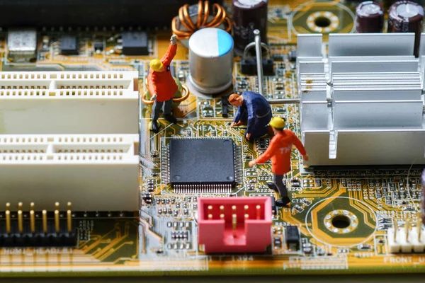 Technicians Repair Central Processing Unit Cpu Computer Mainboard Miniature People — Stock Photo, Image