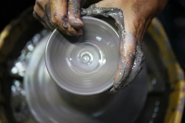 Potter Jobbet Man Keramik Kruka Keramik Hjulet — Stockfoto