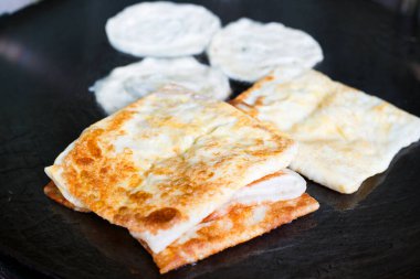 Hint Roti 'si ya da tavada pişen ekmek.