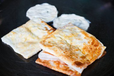 Hint Roti 'si ya da tavada pişen ekmek.