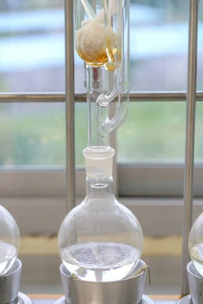 Soxhlet Extractor Percolator Caldeira Refluxo Frasco Destilação Elemento Aquecimento — Fotografia de Stock