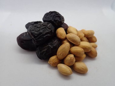 Ajwa tarihi ve Suudi Arabistan Madinah 'tan şam fıstığı. Yiyecek sağlığa iyi gelir.