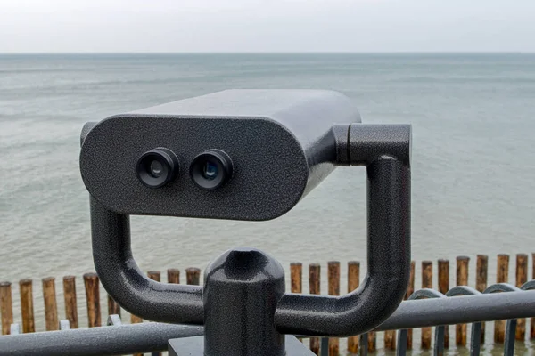 Black Binoculars Swivel Hinge Observation Deck Sea Embankment Directed Slightly — Stock Photo, Image