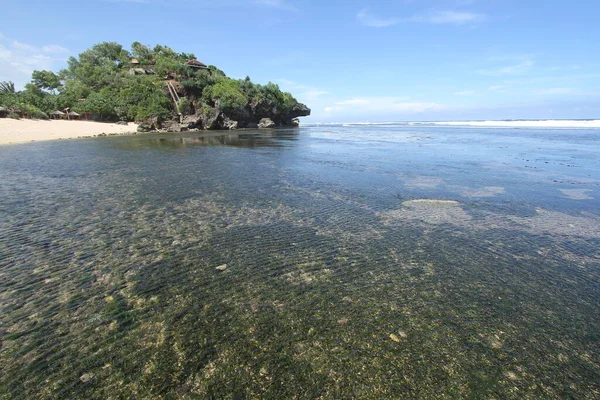 Playa Sundak Gunung Kidul Yogyakarta Indonesia — Foto de Stock