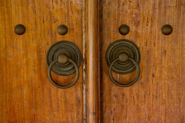 Old Wooden Door Knocker — Stock Photo, Image