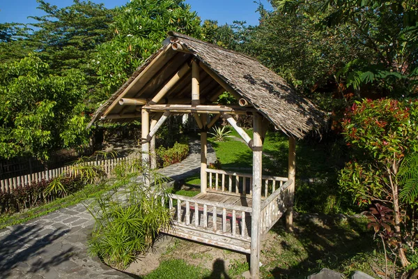 Gazebo Bambou Pavillon Avec Toit Paille Dans Parc — Photo