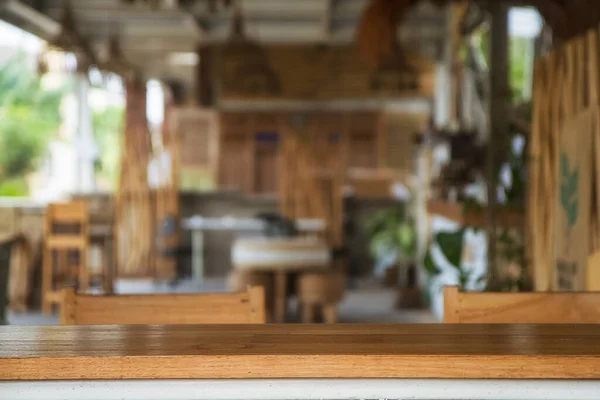 Pusty Drewniany Blat Rozmyty Bokeh Restauracja Kawiarnia Kawiarnia Tło Wnętrza — Zdjęcie stockowe