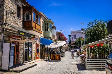 ALACATI - 31 Mayıs: Alacati Köyü 'ndeki renkli caddeler, 31 Mayıs 2018 