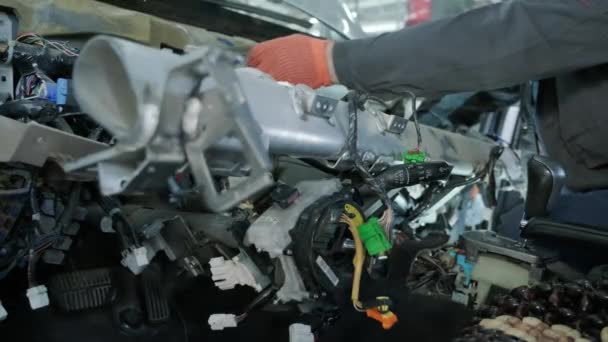 Auto Engineer Repair Car Interiors Dashboard — Stock Video