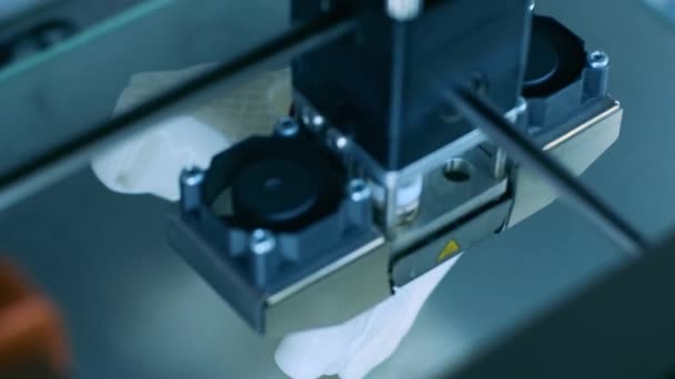 Moderne Drucker Figur Nahaufnahme Makro Automatischer Dreidimensionaler Drucker Führt Kunststoff — Stockvideo