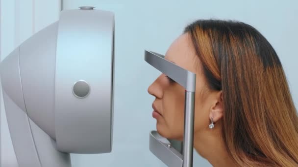 Kontrola Wzroku Sprzęt Sprawdzania Wzroku Kiepski Wzrok Sprzęt Medyczny Okulistyki — Wideo stockowe