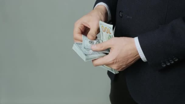 Мужские Руки Быстро Считают Банкноты Бизнесмен Считает Доллары Руках Usd — стоковое видео
