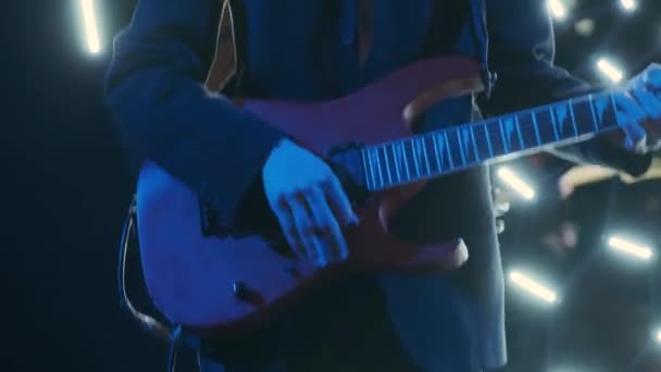 Guitare Sur Scène Lors Concert Qui Secoue Public — Video
