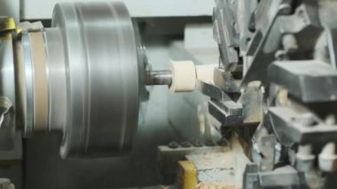 Torna dönüm ağacı ahşap üzerinde çalışır