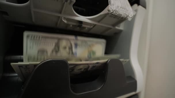 お金の計算機上のUsd通貨 マシン内の自動マネーカウント — ストック動画