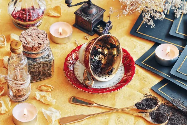 Vintage Teacup Laying Side Wiccan Witch Altar Reading Tea Leaves — Stock Photo, Image