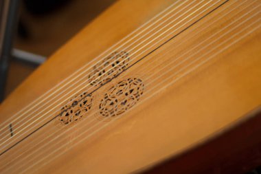 Lavta - Brüksel Belçika 'da erken dönem müzik aleti